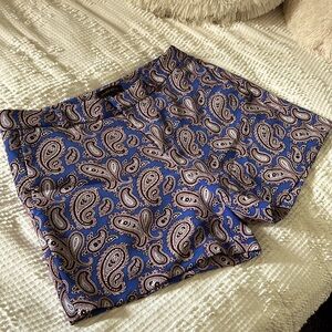 Banana Republic blue/maroon paisley shorts, size 6.